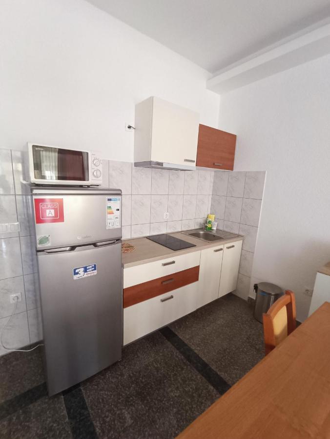 Apartmani Centar Starigrad Paklenica Exterior foto
